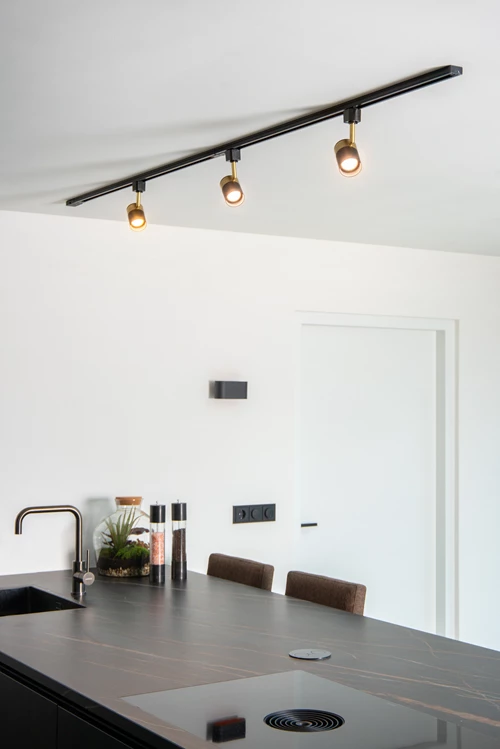 Lucide TRACK FLORIS Track spot - 1-circuit Track lighting system - 1xGU10 - Black (Extension) - atmosphere 1